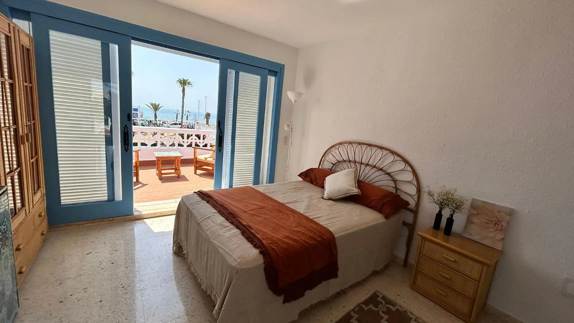 Casa Manuela Frente Al Mar Villa Roquetas de Mar Spain