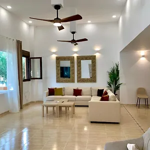 Amplia Vivienda New Para12 Pers A 4 Min Caminando De Playa Con Terraza, Piscina Com, Wifi, Ventiladores De Techo, Lavavajillas Roquetas de Mar